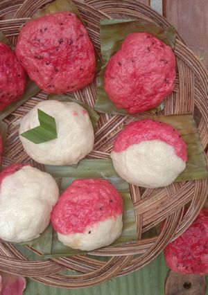 Foto resep Bakpao buah naga dan original