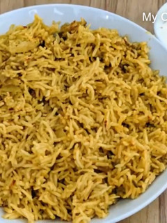 தக்காளி புலாவ்(tomato pulao recipe in tamil) செய்முறை முக்கிய புகைப்படம்