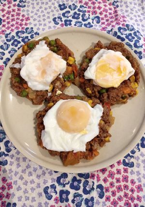 A picture of Ground Beef with Eggs.