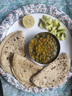 A picture of Green moong.