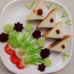 A picture of Vegetable sandwich.