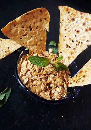 A picture of Chura Papad.