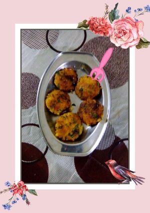 પૌંવા પાલક ની ટીકકી રેસીપી મુખ્ય ફોટો