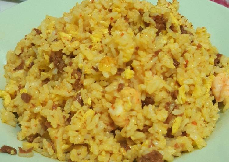 Resep: LezatNasi Goreng Udang Kornet Instant
