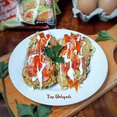 A picture of Martabak Mie.