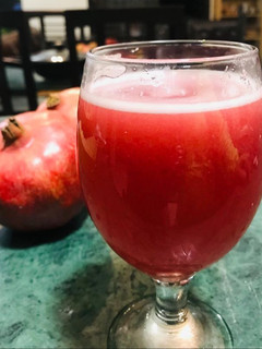 A picture of Anaar ka juice.