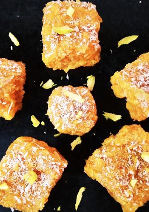 A picture of Aampaak (Mango Burfi in traditional style).