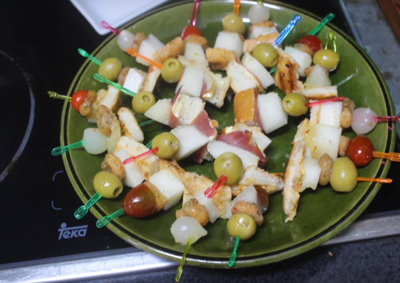 Pinchos de gambas con melón