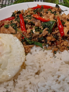 Foto resep Ayam Kemangi Pad Kra Pao