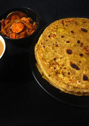 A picture of Gobhi ke Parathe.