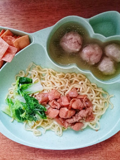 Foto resep Day. 434 Mie Ayam Jamur Kuah Bakso (20 month+)