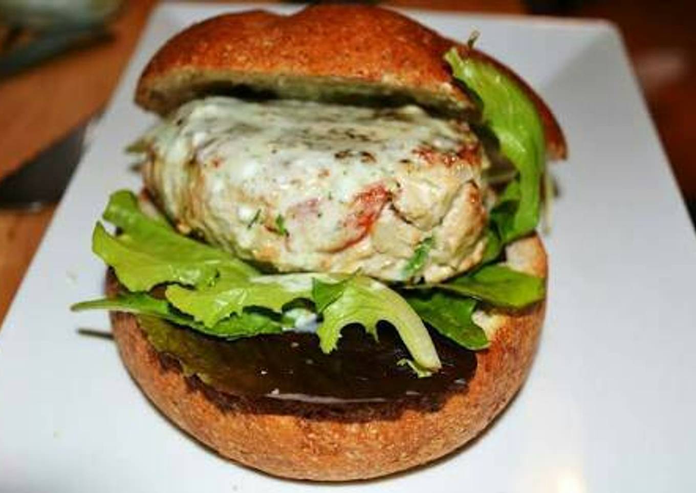 Cheese burst chicken burger