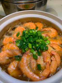 鮮蝦蘑菇粉絲煲 的食譜成品照片