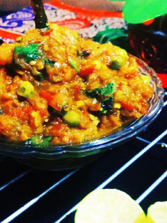 बैंगन का भरता (baigan Ka bharta recipe in Hindi) रेसिपी मुख्य फोटो