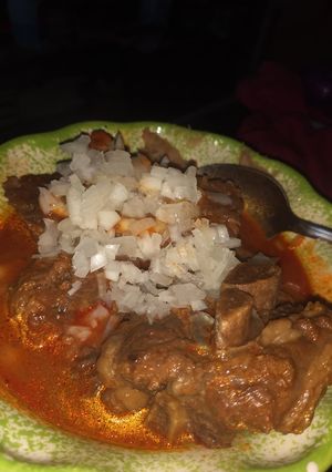 Una foto de Birria de Res estilo Jalisco Fácil