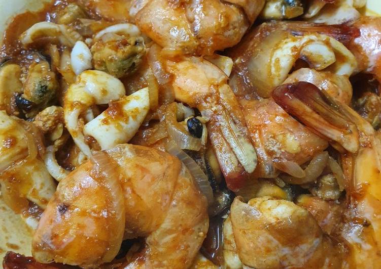 Simple Way to Prepare Any-night-of-the-week Sambal Seafood