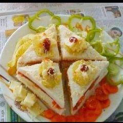 Vegetable sandwich A picture of Vegetable sandwich.