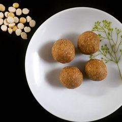 Instant Sattu ke Ladoo A picture of Instant Sattu ke Ladoo.