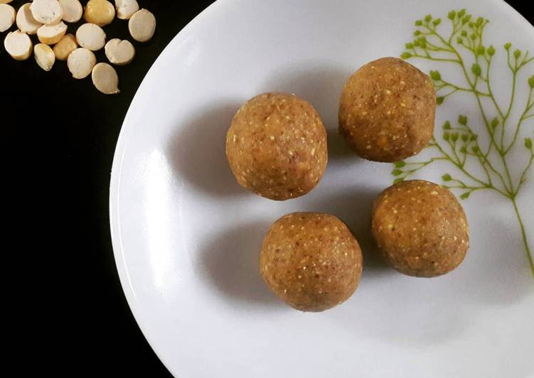 Recipe of Super Quick Homemade Instant Sattu ke Ladoo