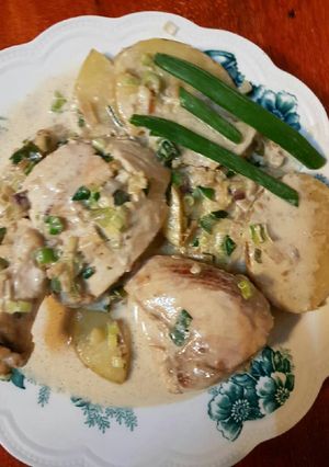 Una foto de Pechuga de pollo a la crema de verdeo