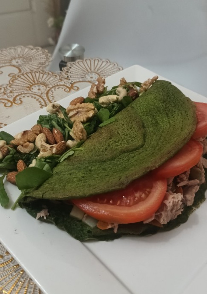 Una foto de Crep espinaca con harina de arroz 🤍 súper fácil!
