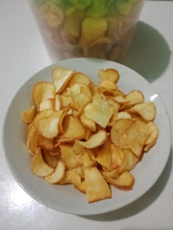Langkah Gampang Membikin Resep Keripik Singkong yang Uenak Anti Ribet, Bikin Ngiler