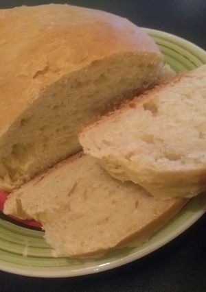 Una foto de Pan casero con leche y huevo