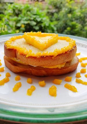 A picture of Mango Sandwich.