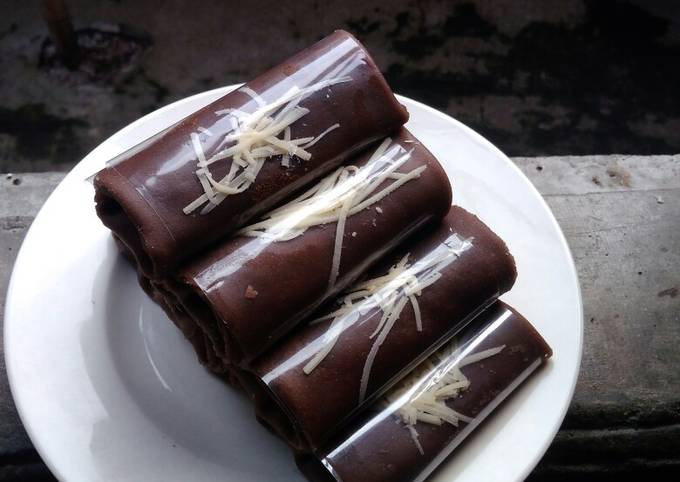 Dadar Gulung Coklat isi Vla Pisang+keju