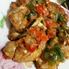A picture of Ayam geprek sambel padang.
