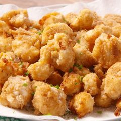 A picture of Crunchy cauliflower pops.