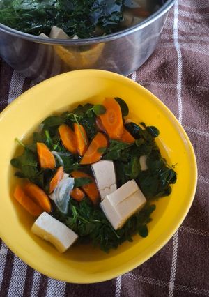 Foto resep Sayur Bening Daun Kelor, Tahu dan Wortel