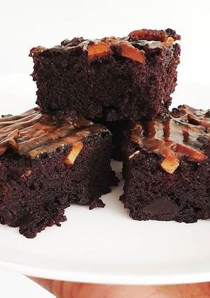 A picture of Chocolate Brownie with Salted Caramel Drizzle.