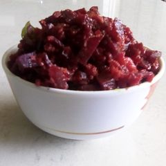 A picture of Beetroot poriyal.
