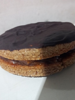 Una foto de Alfajor integral