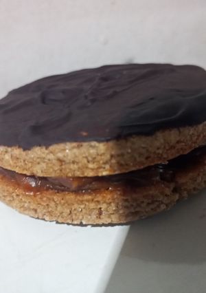 Una foto de Alfajor integral