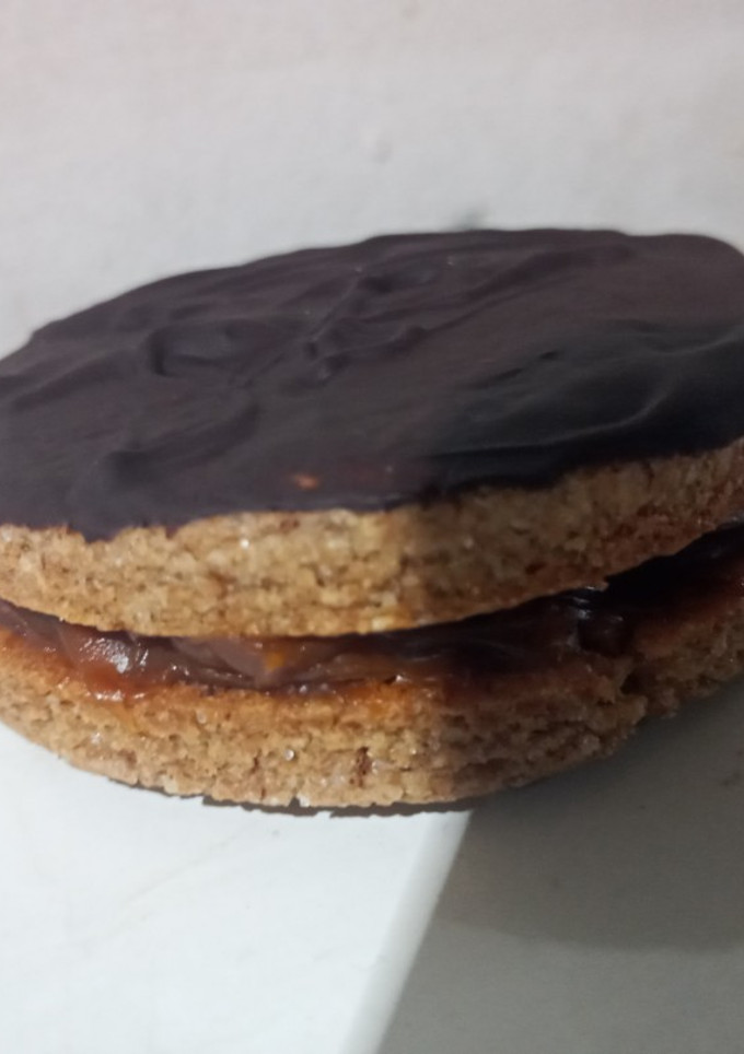 Una foto de Alfajor integral