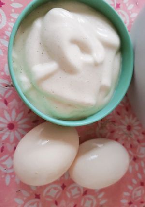 Una foto de Batido de huevo y pisco