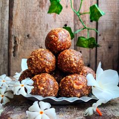 Makhana peanut ladoo A picture of Makhana peanut ladoo.