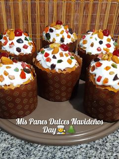 Una foto de Pan Dulce Navideño