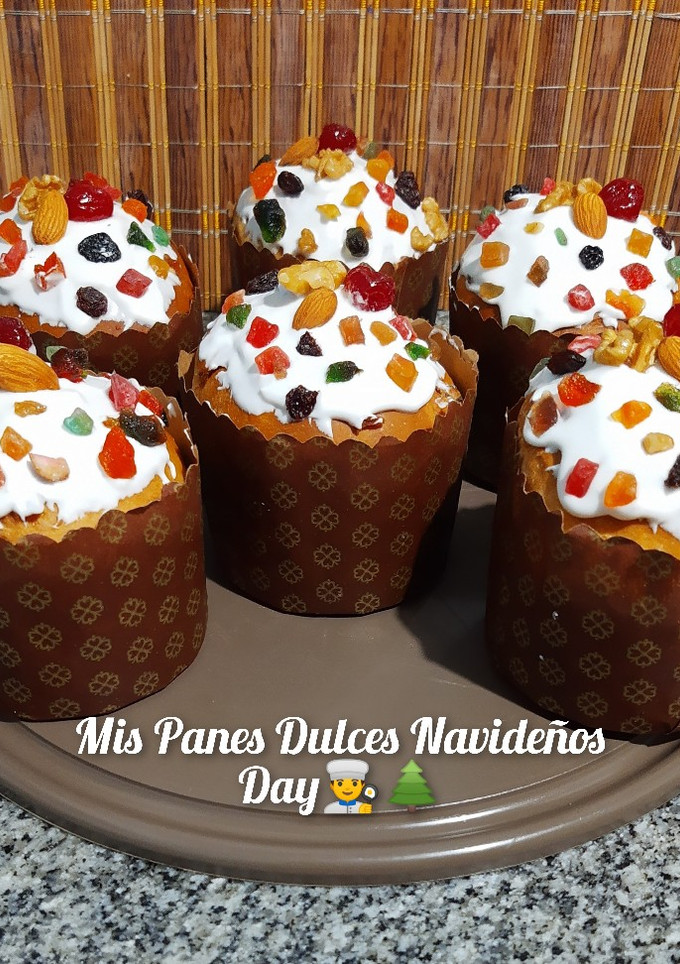 Una foto de Pan Dulce Navideño