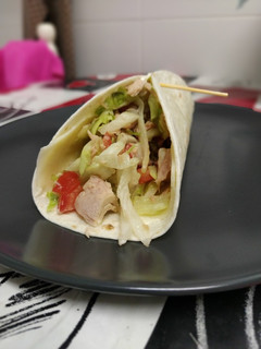 Una foto de 🌮 Burrito de atún
