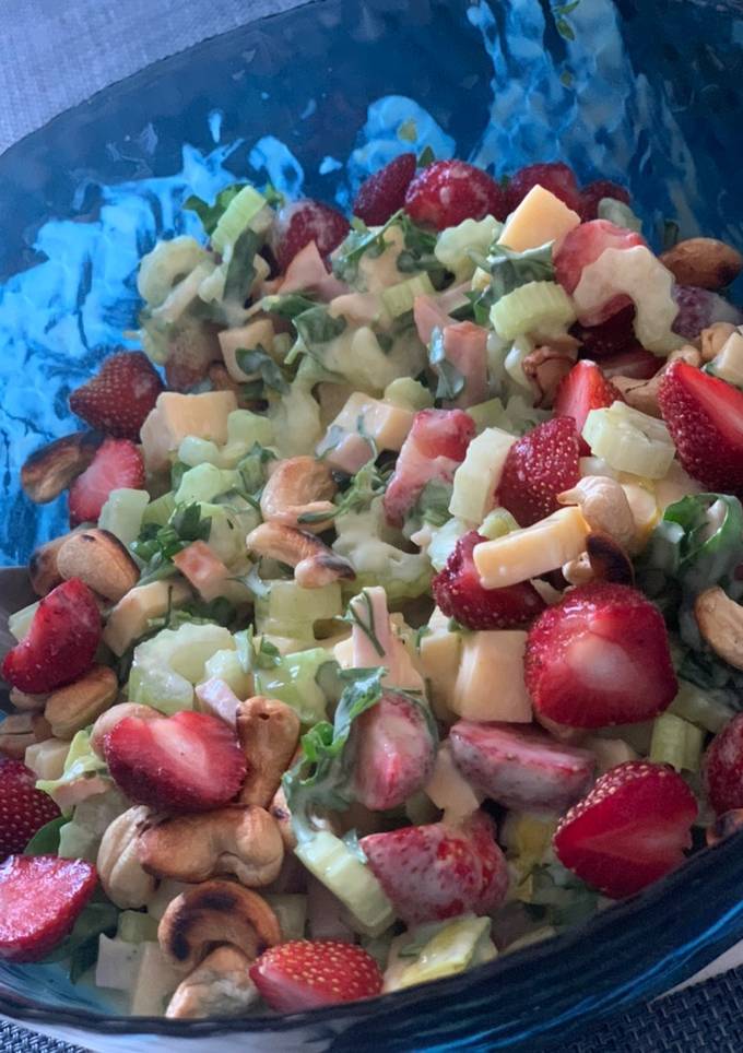 Салат з полуницею 🍓