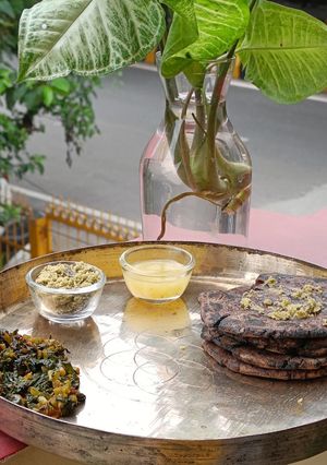 रागी (मडुवा) की रोटी रेसिपी मुख्य फोटो