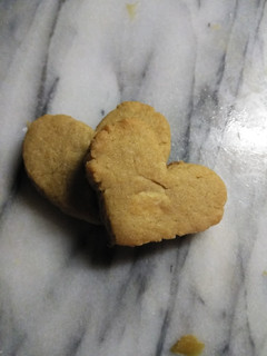 A picture of Heart shaped peanut butter cookies.