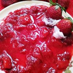 A picture of Strawberry Cream Cheese Cake.