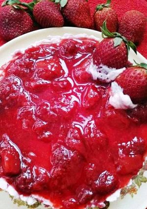 A picture of Strawberry Cream Cheese Cake.