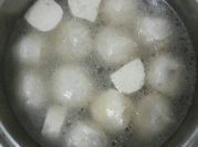 Gambar sup baso ikan tahu