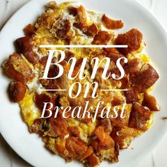 A picture of Buns on breakfast.