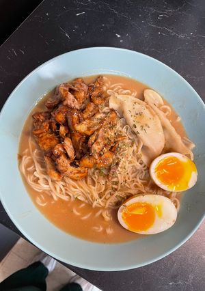 Una foto de Ramen de Pollo Teriyaki